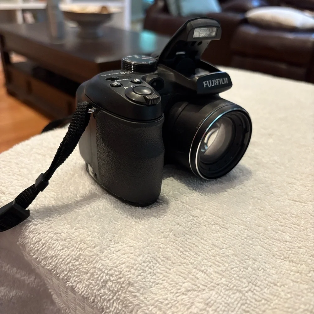 Fujifilm Sleek Black Digital Camera